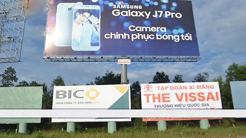Quảng cáo tại sân bay 3 quang cao billboard tai san bay phoenix media group 4