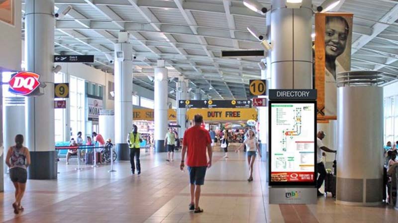 Quảng cáo màn hình LED tại sân bay 30+ vị trí đẹp trong nhà và ngoài trời 8 quang cao man hinh led tai san bay tan son nhat phoenix media group 7