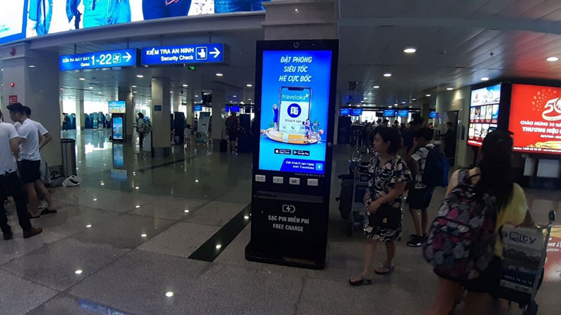 Quảng cáo tại sân bay 8 quang cao tram sac pin tai san bay phoenix media group 9