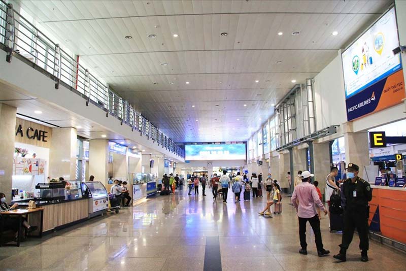 Quảng cáo màn hình LED tại sân bay 30+ vị trí đẹp trong nhà và ngoài trời 5 quang cao man hinh led tai san bay phoenix media group