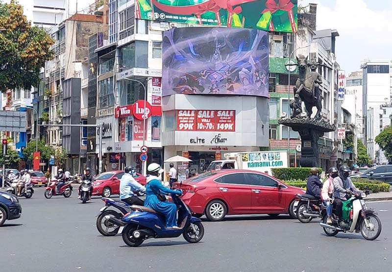 hình thức quảng cáo ngoài trời OOH hình thức quảng cáo ngoài trời OOH