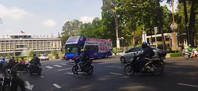 Luxury roadshow xe 45 chỗ là gì? Cơn sốt quảng cáo di động "khổng lồ" 2 nhuoc diem chay roadshow xe 45 cho phoenix media group