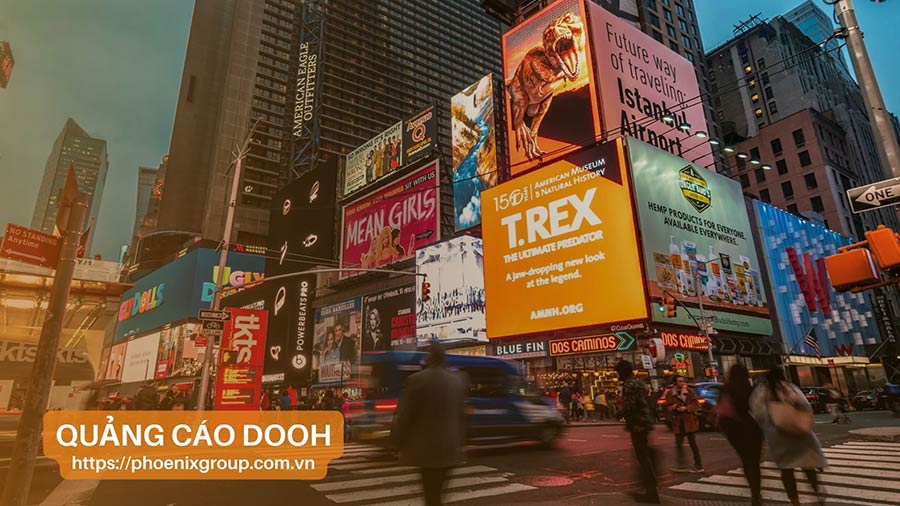 Quảng cáo ngoài trời kỹ thuật số (DOOH) là gì? Toàn Tập Từ A-Z cho Marketer 2 quảng cáo ngoài trời dooh